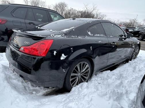 2014 INFINITI Q60 Sport