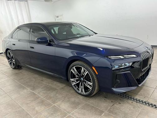 2023 BMW 760 i xDrive