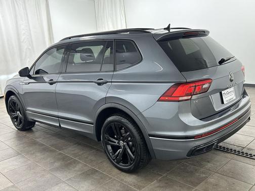 2024 Volkswagen Tiguan 2.0T SE R-Line Black 4MOTION