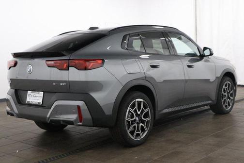 2025 BMW X2 xDrive28i