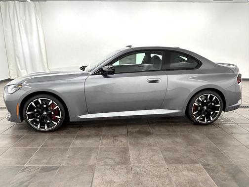 2026 BMW M240 i xDrive