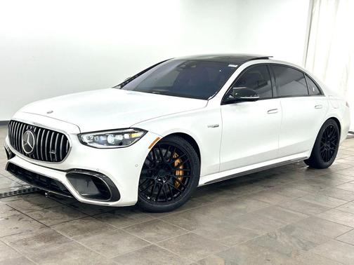 MANUFAKTUR Moonlight White Magno 2024 Mercedes-Benz AMG S 63 E 4MATIC