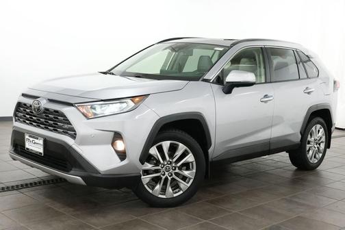Silver Sky Metallic 2019 Toyota RAV4 Limited