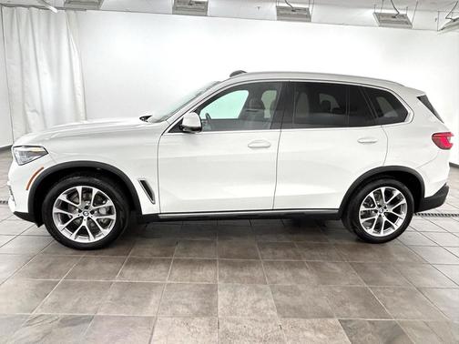 Alpine White 2019 BMW X5 xDrive40i