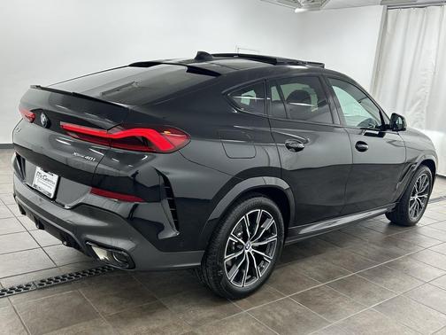 2023 BMW X6 xDrive40i