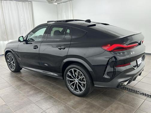 2023 BMW X6 xDrive40i