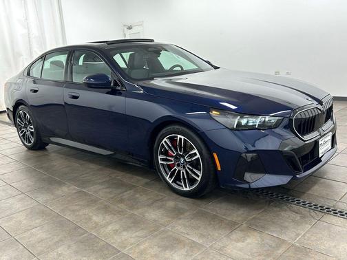 Tanzanite Blue II Metallic 2024 BMW 540 xDrive