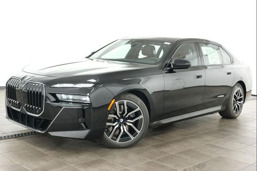 Black Sapphire Metallic 2026 BMW 760 xDrive