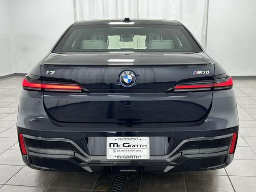 2026 BMW i7 M70