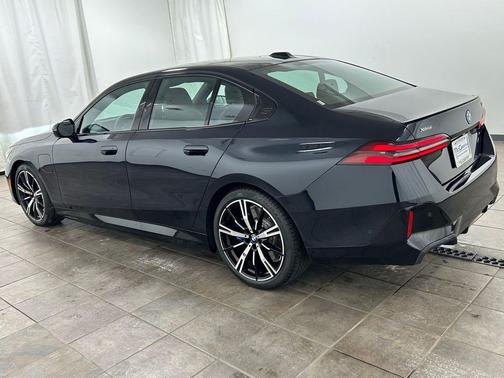 2026 BMW 550e xDrive