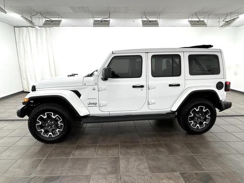 2024 Jeep Wrangler 4-Door Sahara 4x4