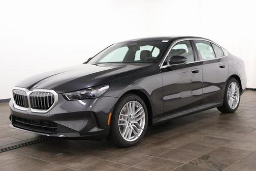 2025 BMW 530 i xDrive