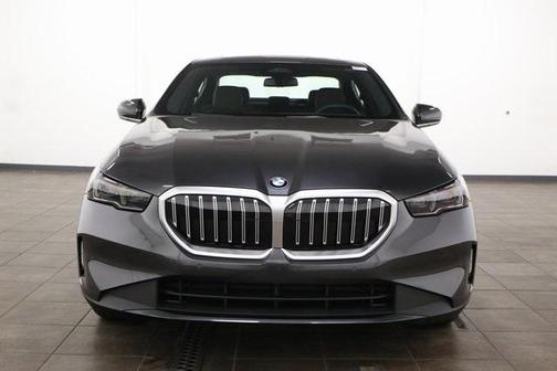 2025 BMW 530 i xDrive