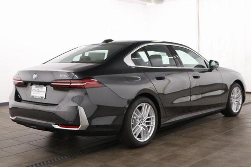 2025 BMW 530 i xDrive