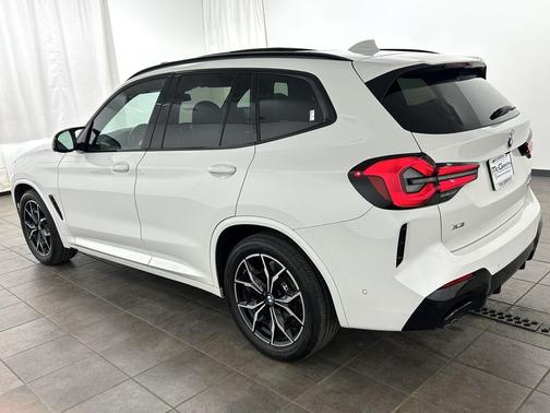 2024 BMW X3 M40i