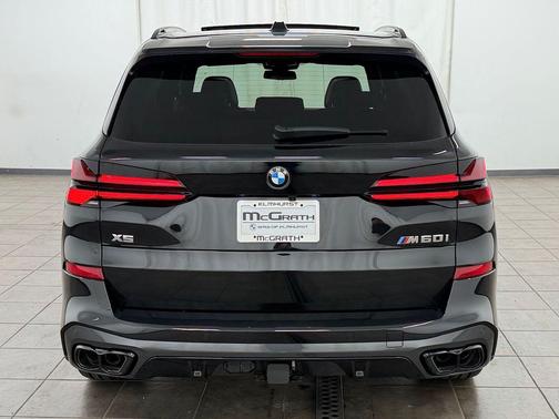 Black Sapphire Metallic 2026 BMW X5 M60i