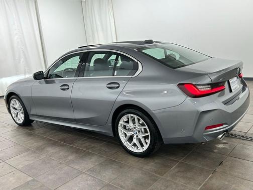 Skyscraper Grey Metallic 2025 BMW 330 xDrive