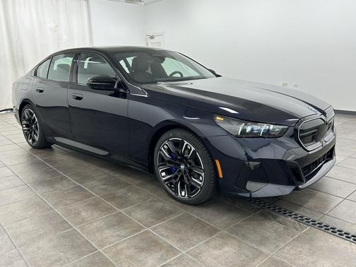 2025 BMW i5 M60