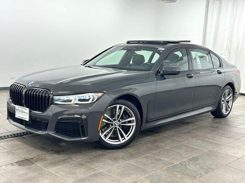 Dravit Grey Metallic 2022 BMW 750 i xDrive