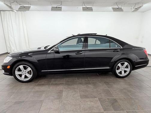 Black 2010 Mercedes-Benz S-Class 4MATIC