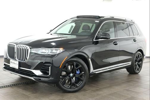 Black Sapphire Metallic 2020 BMW X7 xDrive50i
