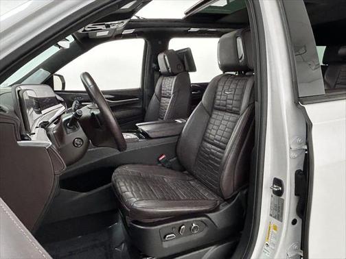 2023 Cadillac Escalade ESV Sport Platinum