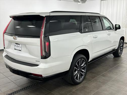 2023 Cadillac Escalade ESV Sport Platinum