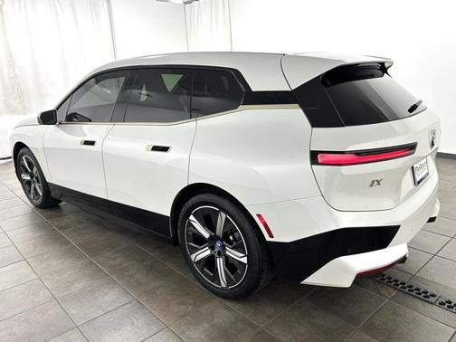 2022 BMW iX xDrive50