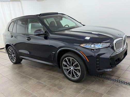 Carbon Black Metallic 2025 BMW X5 xDrive40i