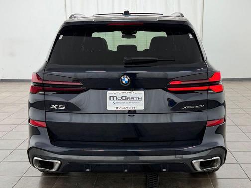 Carbon Black Metallic 2025 BMW X5 xDrive40i
