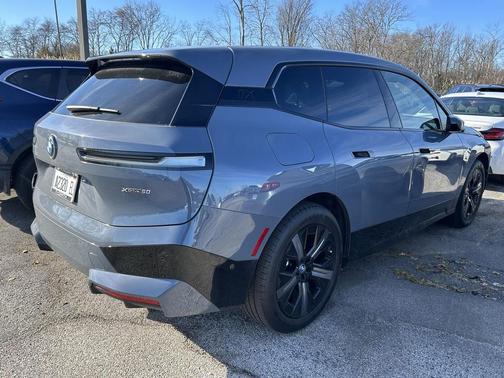 2025 BMW iX xDrive50