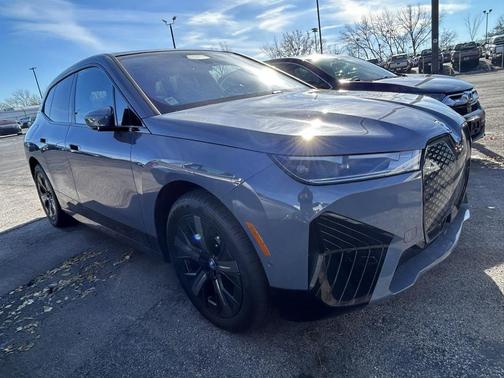 2025 BMW iX xDrive50