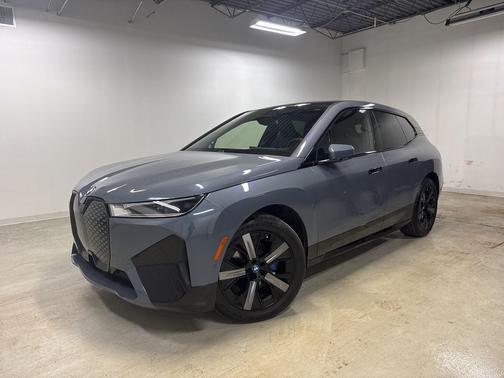 2025 BMW iX xDrive50