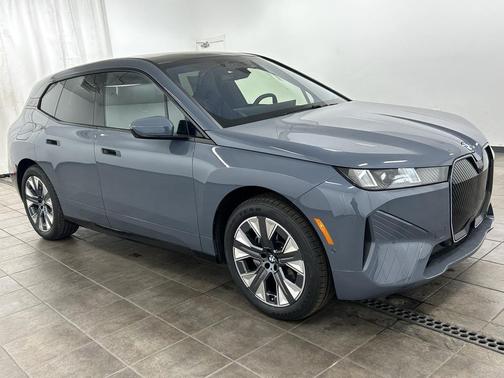 2026 BMW iX xDrive45