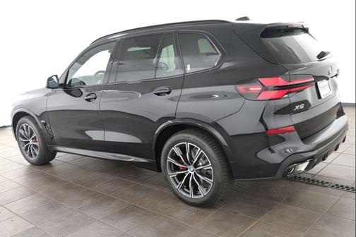 Black Sapphire Metallic 2026 BMW X5 xDrive40i