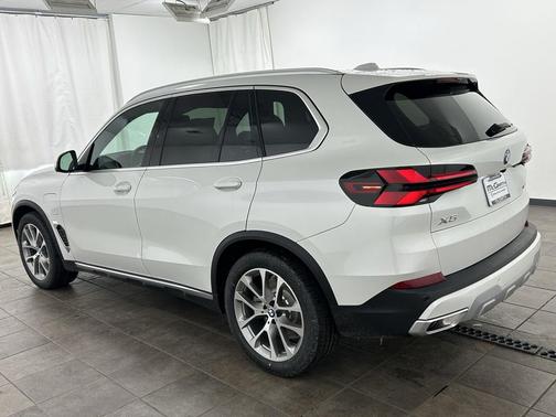 2026 BMW X5 PHEV xDrive50e