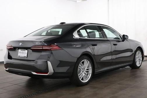 2025 BMW 530 i xDrive