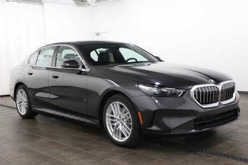 2025 BMW 530 i xDrive