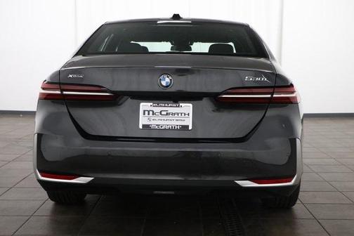 2025 BMW 530 i xDrive