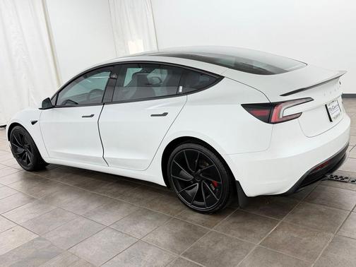 Pearl White Multi-Coat 2025 Tesla Model 3 Performance