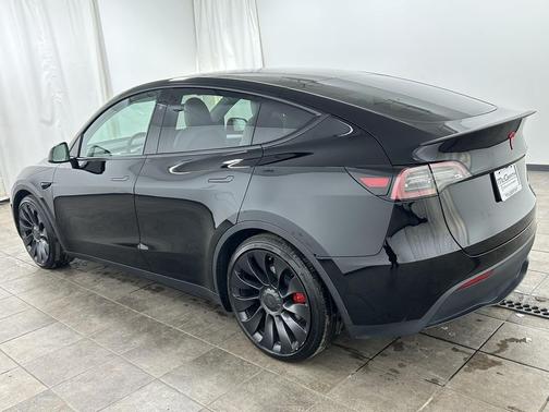 2024 Tesla Model Y Performance Dual Motor All-Wheel Drive