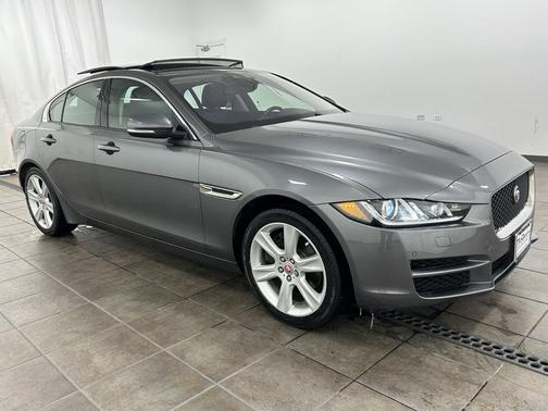 2018 Jaguar XE 25t Premium