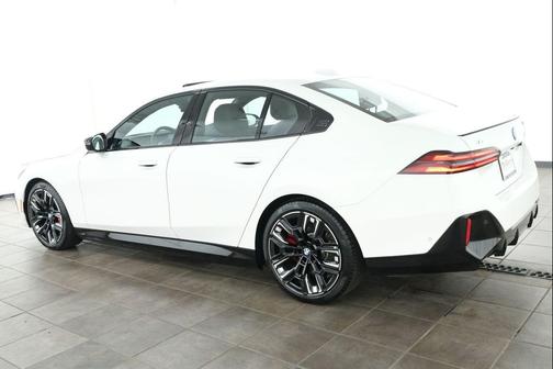 Alpine White 2025 BMW i5 M60