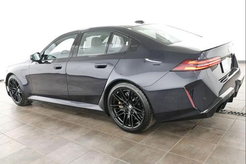 Carbon Black Metallic 2025 BMW M5 Base