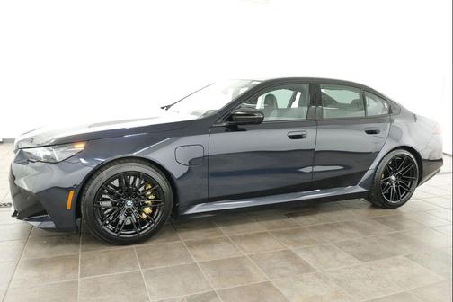 Carbon Black Metallic 2025 BMW M5 Base