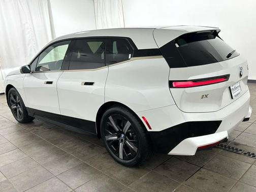 2024 BMW iX xDrive50