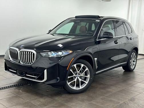 Black Sapphire Metallic 2026 BMW X5 PHEV xDrive50e