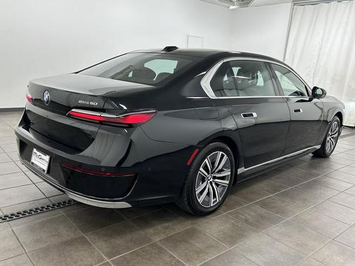 2024 BMW i7 eDrive50