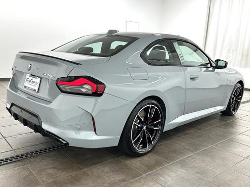 2025 BMW M240 i xDrive