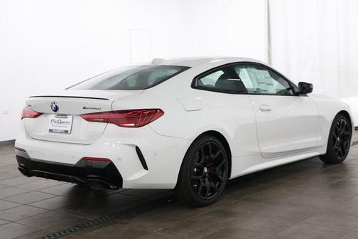 2025 BMW M440 i xDrive